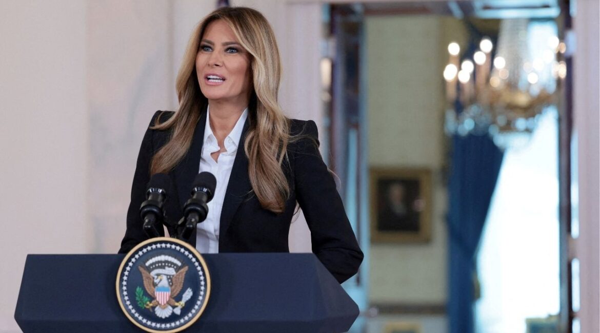 U.S. first lady Melania Trump makes an announcement from the Grand Foyer at the White House in Washington, D.C., U.S., October 10, 2025. (Reuters/Jessica Koscielniak)