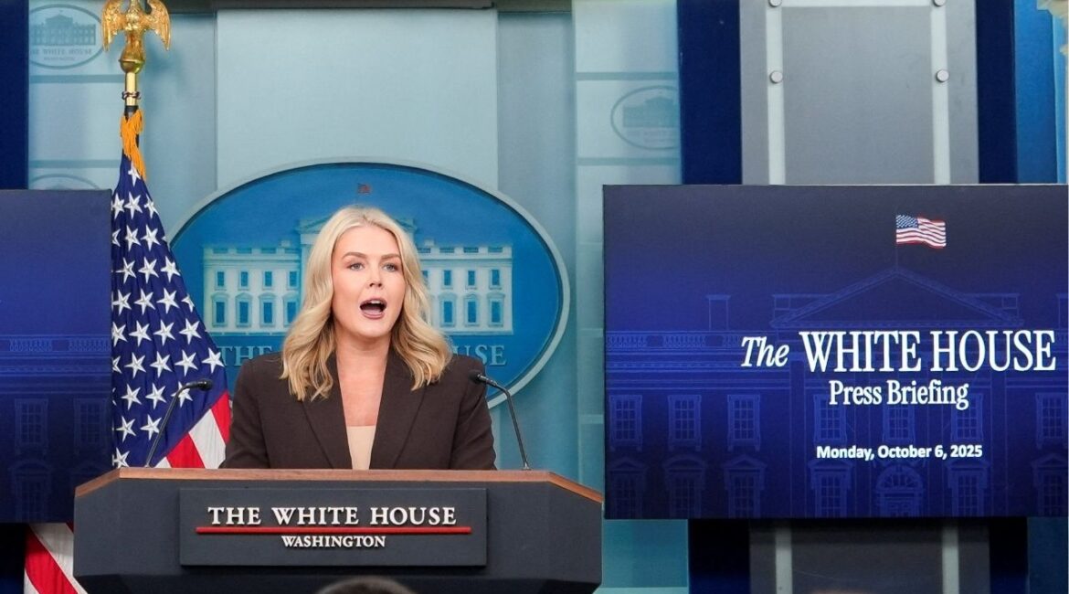 White House Press Secretary Karoline Leavitt holds a press briefing at the White House in Washington, D.C., U.S., October 6, 2025. (Reuters/Kent Nishimura)
