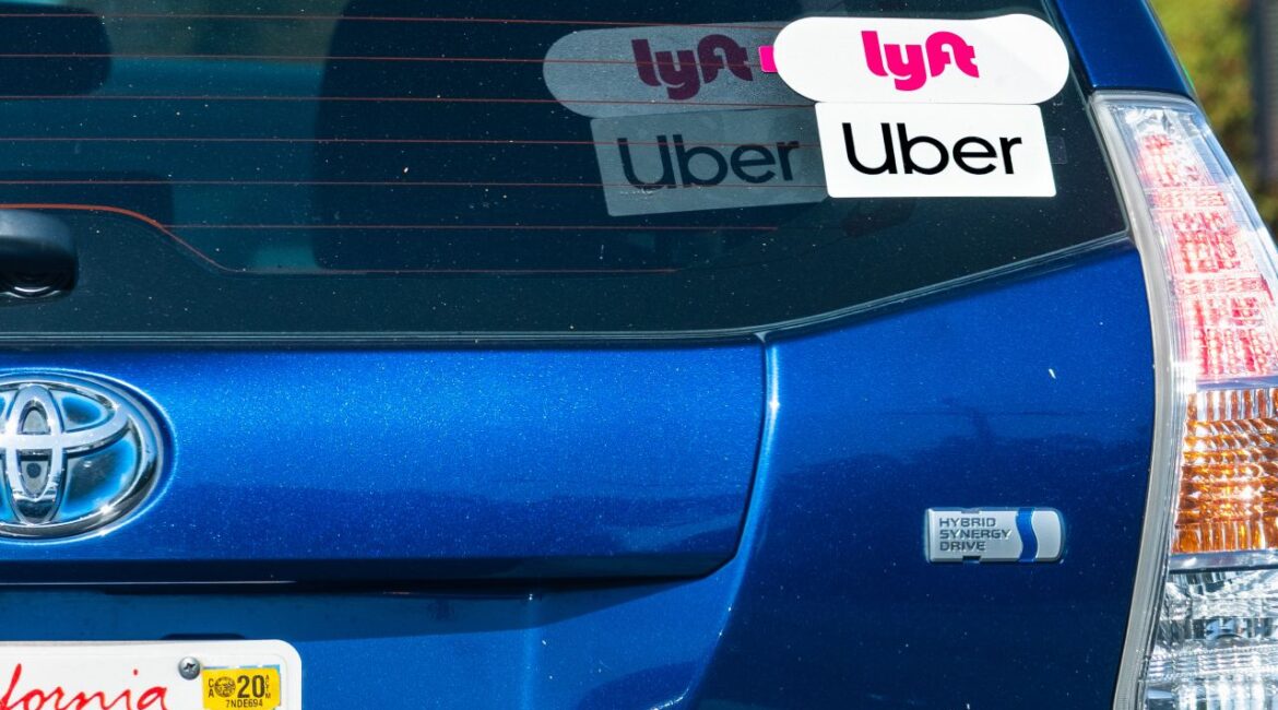 Uber, Lyft Drivers Win Right to Unionize in California