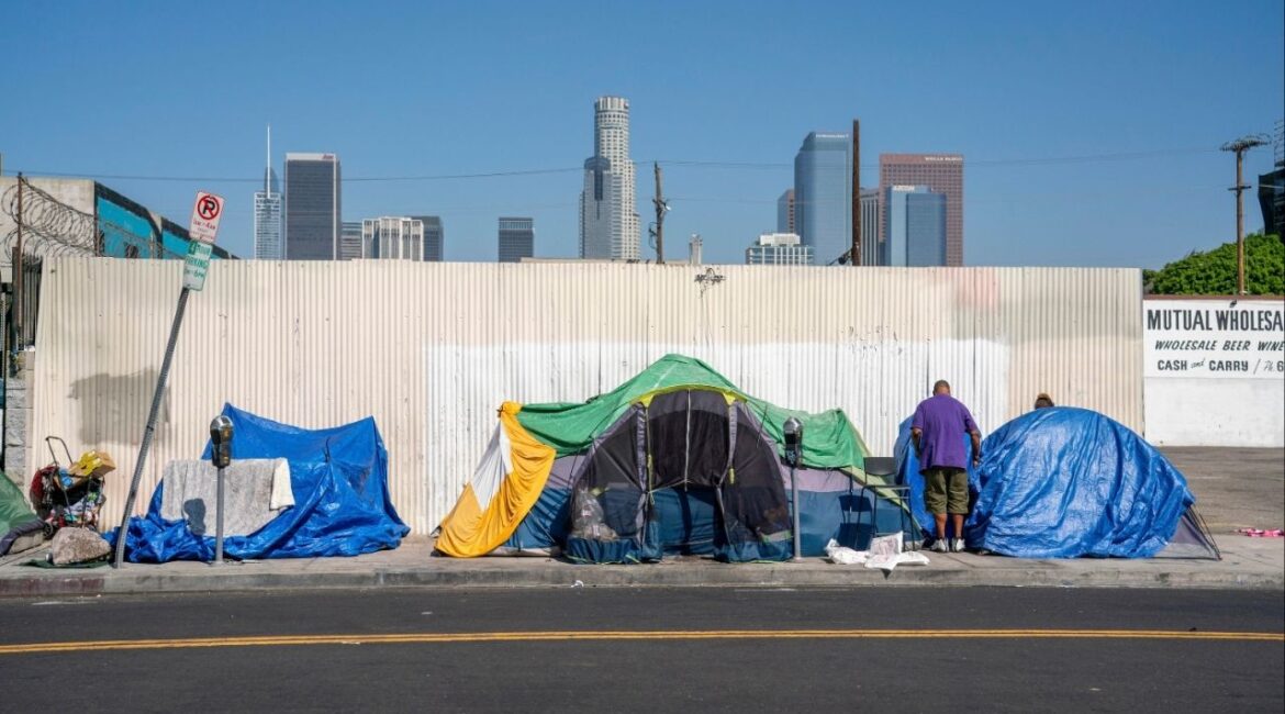 A homeless encampment in the Skid Row district of Los Angeles, July 30, 2024. The Trump administration has developed plans for a wholesale shift in homelessness policy that would slash support for long-term housing programs, according to a confidential grant-making plan, and critics say it could quickly place as many as 170,000 formerly homeless people at risk of returning to the streets.(Kyle Grillot/The New York Times)