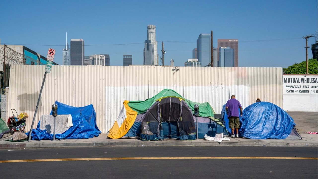A homeless encampment in the Skid Row district of Los Angeles, July 30, 2024. The Trump administration has developed plans for a wholesale shift in homelessness policy that would slash support for long-term housing programs, according to a confidential grant-making plan, and critics say it could quickly place as many as 170,000 formerly homeless people at risk of returning to the streets.(Kyle Grillot/The New York Times)