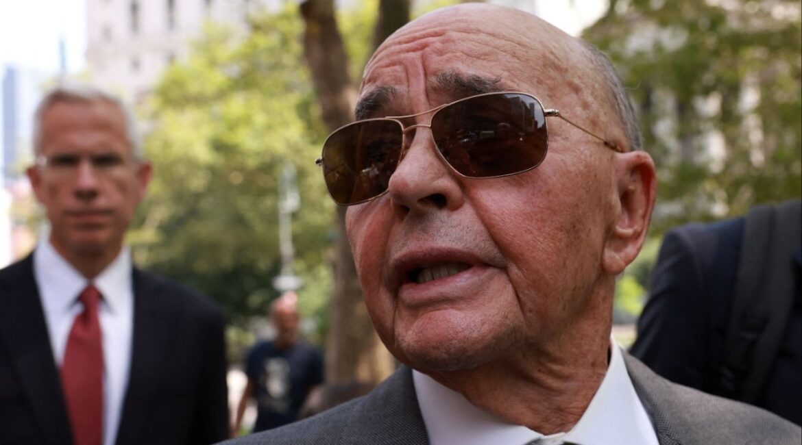 British billionaire and Tottenham Hotspur owner Joe Lewis exits the United States Courthouse in Manhattan, following his appearance on insider trading charges, in New York City, U.S., July 26, 2023. (Reuters/Amr Alfiky)