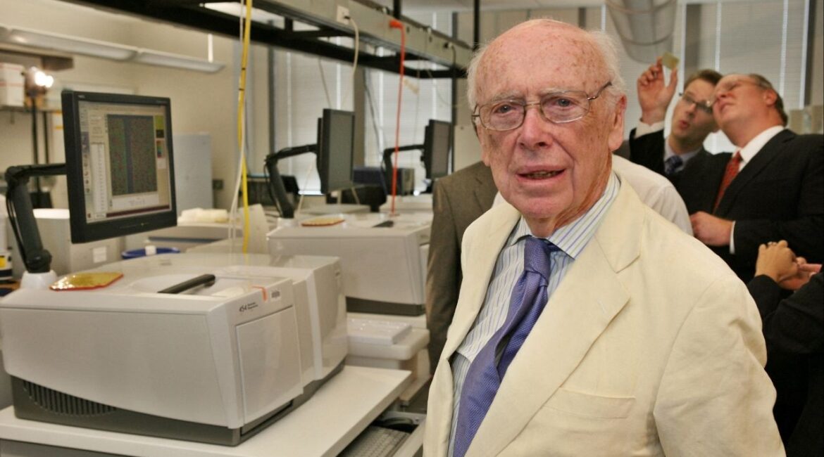 James D. Watson, co-discoverer of the DNA helix and father of the Human Genome Project, stands inside a laboratory at the Baylor College of Medicine's Human Genome Sequencing Center in Houston May 31, 2007. (Reuters File)