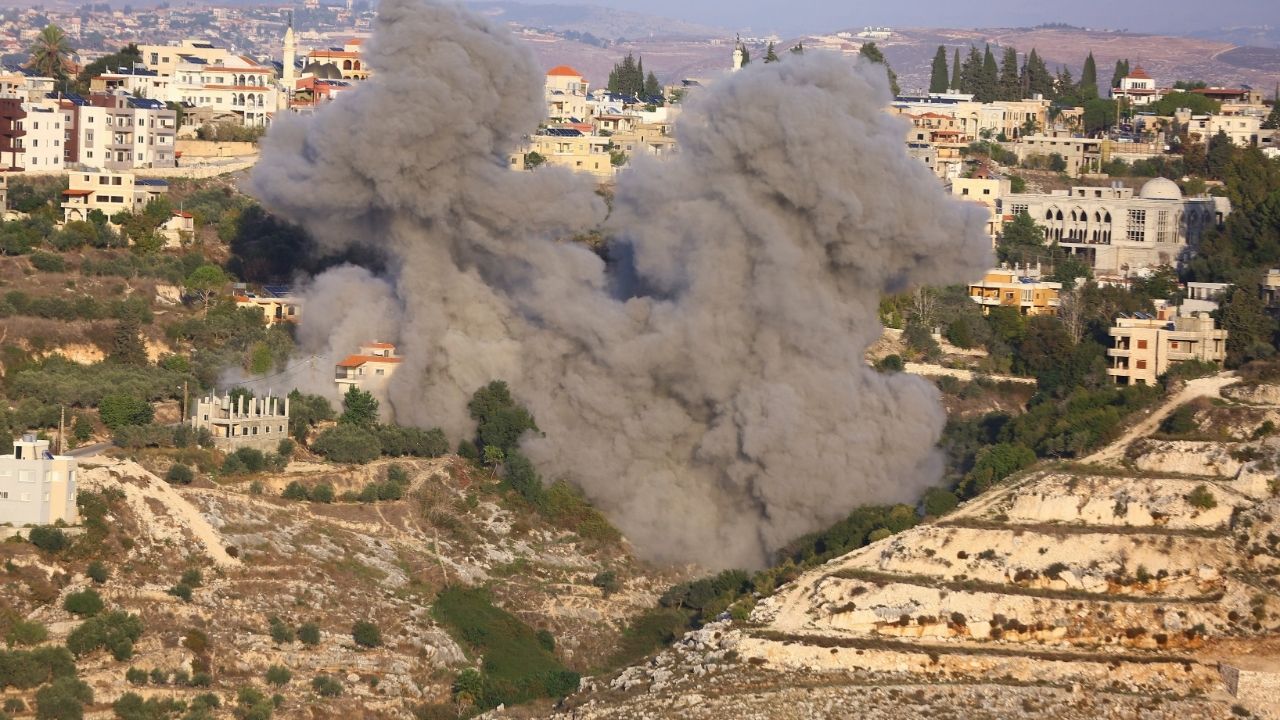 Smoke rises after Israeli strikes following Israeli military's evacuation orders, in Chehour, southern Lebanon November 19, 2025. (Reuters/Ali Hankir)