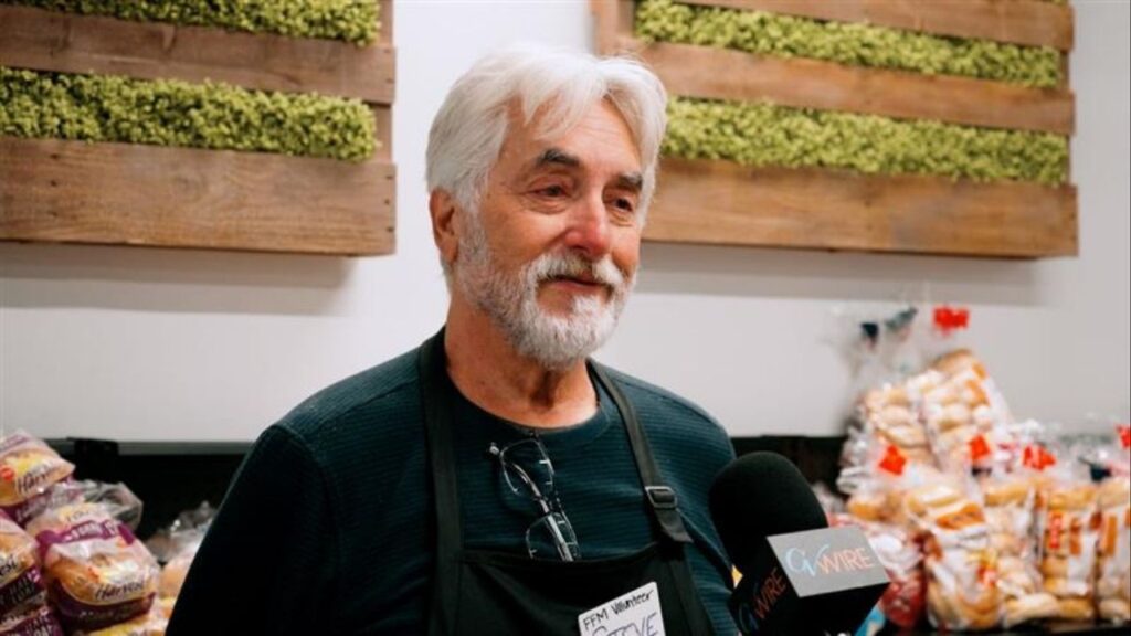 Steven Lapa volunteering at the First Fruits Market on Friday, Nov. 7, 2025. (GV Wire)