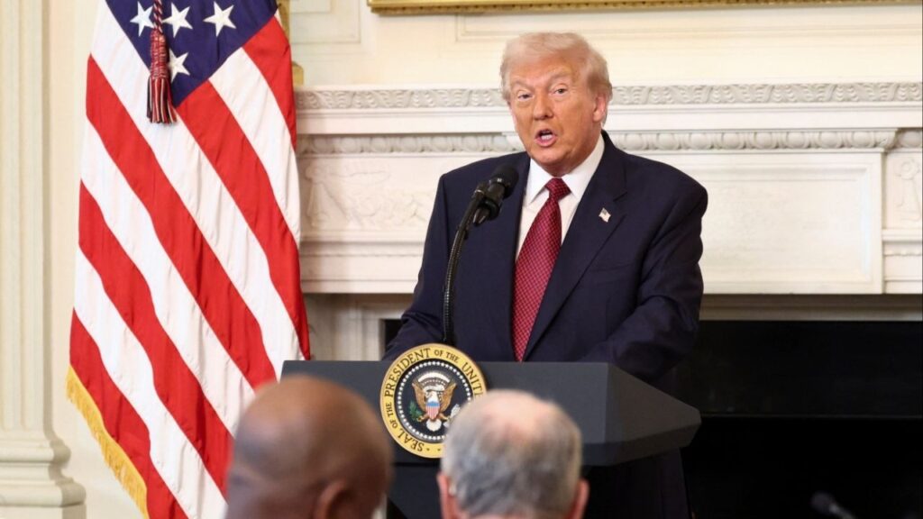 U.S. President Donald Trump speaks during a breakfast with Republican Senators at the White House in Washington, D.C., U.S. November 5, 2025.(Reuters/Kevin Lamarque)