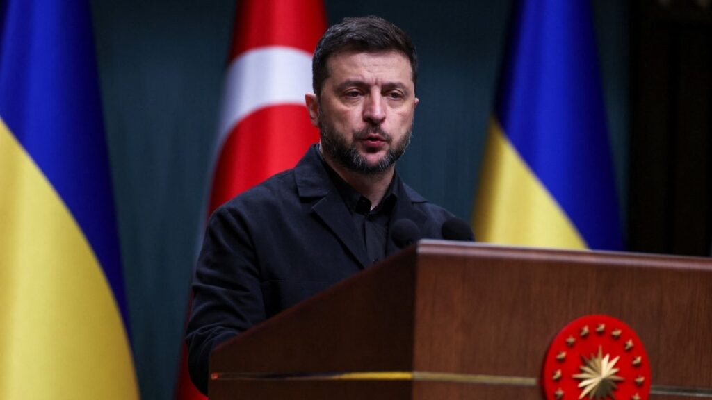 Ukrainian President Volodymyr Zelenskiy and Turkey's President Tayyip Erdogan (not pictured) attend a joint press conference in Ankara, Turkey, November 19, 2025. (Reuters/Umit Bektas)
