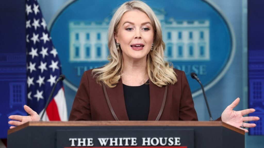 White House press secretary Karoline Leavitt speaks during a briefing at the White House in Washington, D.C., U.S., November 12, 2025. (Reuters/Kevin Lamarque)