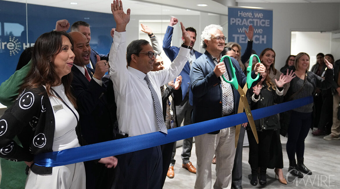 ribbon cutting for Sante Health/Inspire Health new primary care