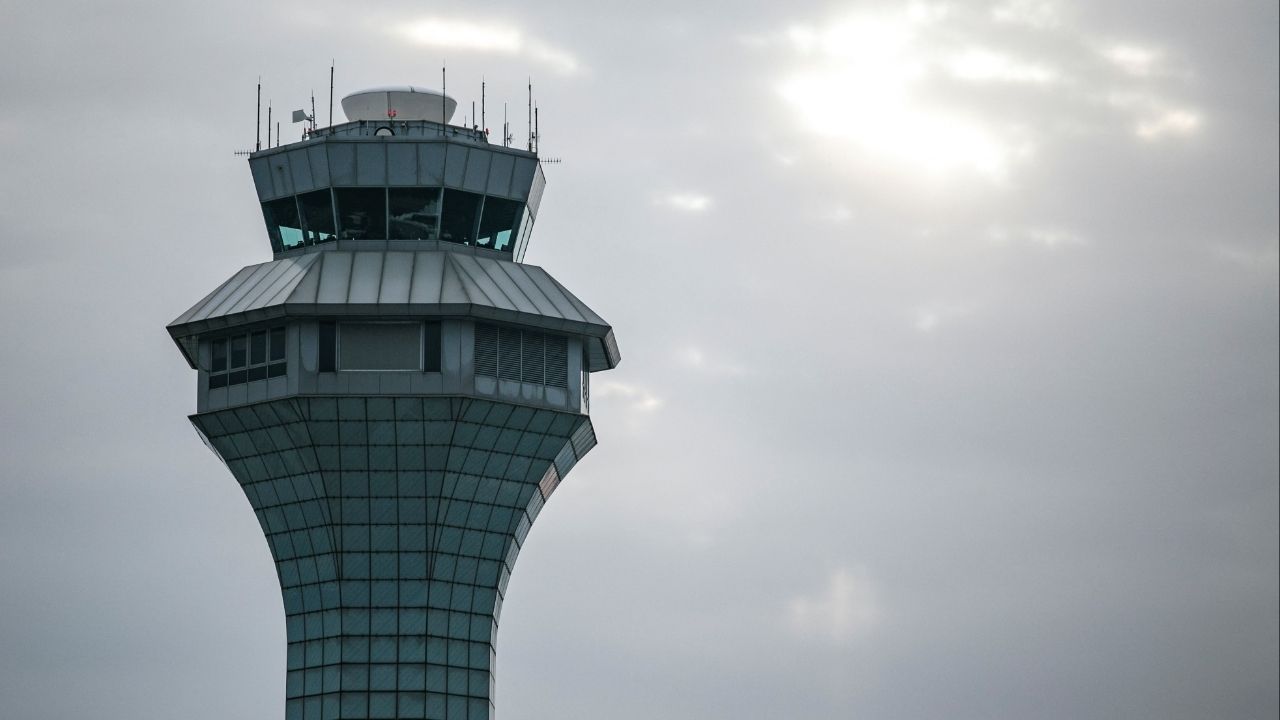 A view of the air traffic control tower at O’Hare International Airport in Chicago, Illinois, U.S., January 11, 2023. (Reuters/Jim Vondruska)
