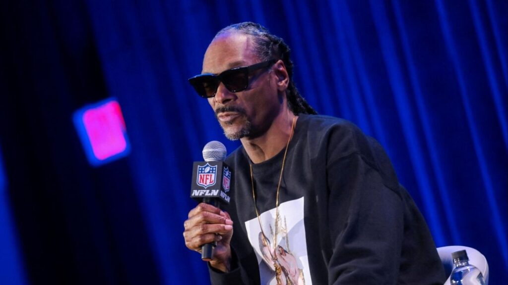 Rapper Snoop Dogg speaks during a news conference about his upcoming performance at the halftime show of Super Bowl LVI in Los Angeles, California, U.S. February 10, 2022. (Reuters/Nathan Frandino)