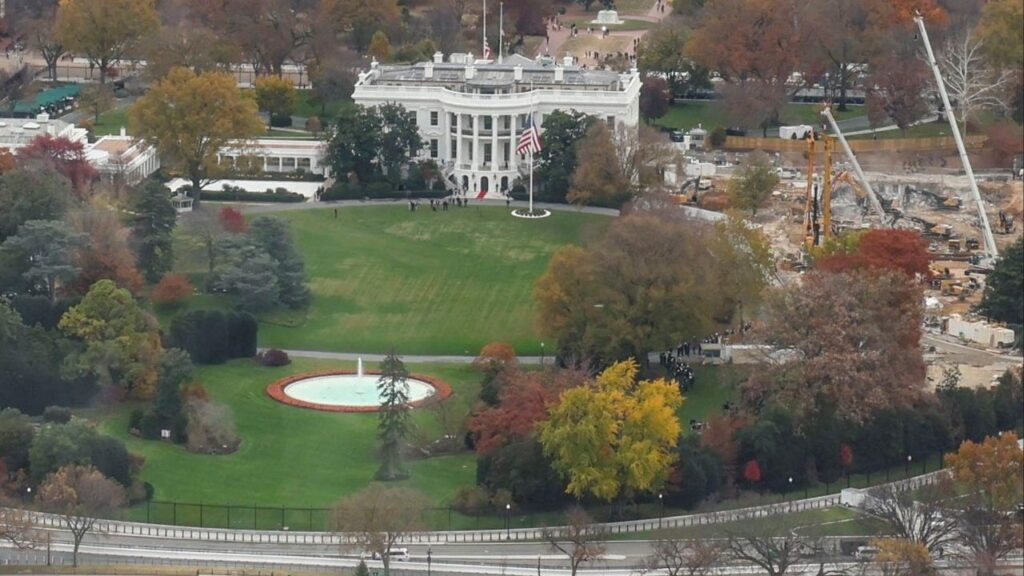 Tourists observe demolition of the East Wing of the White House during construction of U.S. President Donald Trump’s proposed ballroom from the top of the reopened Washington Monument, following the longest shutdown of the U.S. government in Washington, D.C., U.S., November 15, 2025. (Reuters/Jessica Koscielniak)