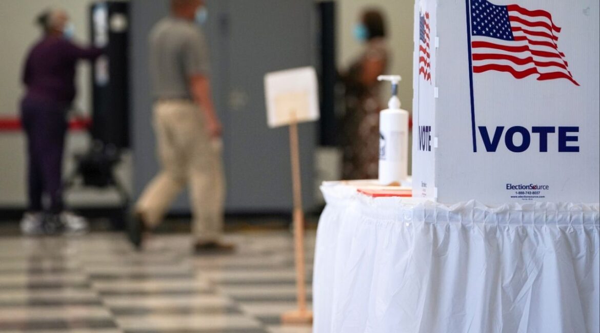 Voters cast their election ballots at a Fulton County polling station in Atlanta, Georgia, U.S. October 13, 2020. (Reuters File)