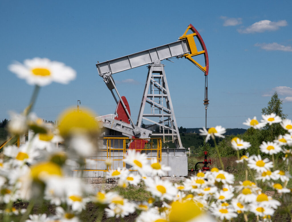 A view shows an oil pump jack outside Almetyevsk, in the Republic of Tatarstan, Russia July 14, 2025. Reuters/Stringer