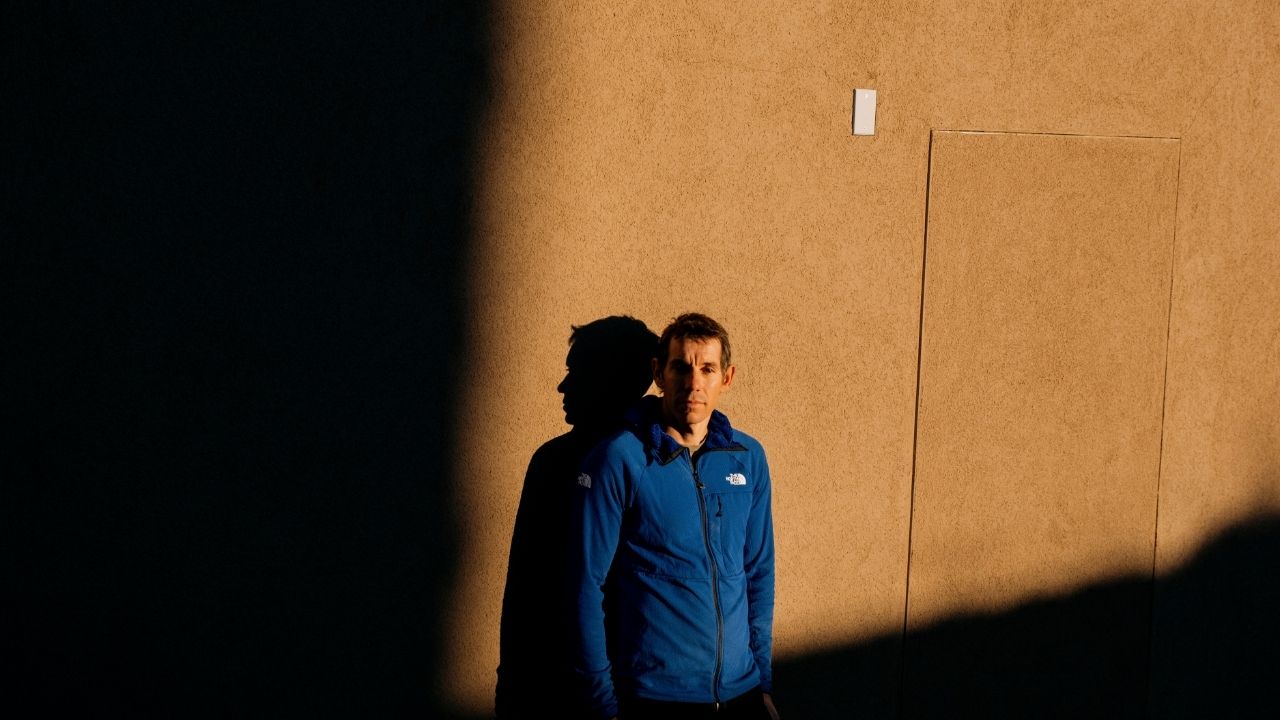 Alex Honnold, the rock climber who scaled El Capitan without a rope in the Oscar-winning film “Free Solo,” in Las Vegas on Jan. 10, 2026. Honnold will try to climb a 1,667-foot skyscraper in Taiwan, without ropes, in an event scheduled to stream live on Netflix. (Mark Abramson/The New York Times)