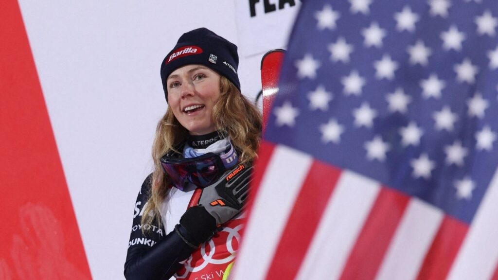 Alpine Skiing - FIS Alpine Ski World Cup - Women's Night Slalom - Flachau, Austria - January 13, 2026 Mikaela Shiffrin of the U.S celebrates on podium after winning the Women's Slalom (Reuters/Gintare Karpaviciute)