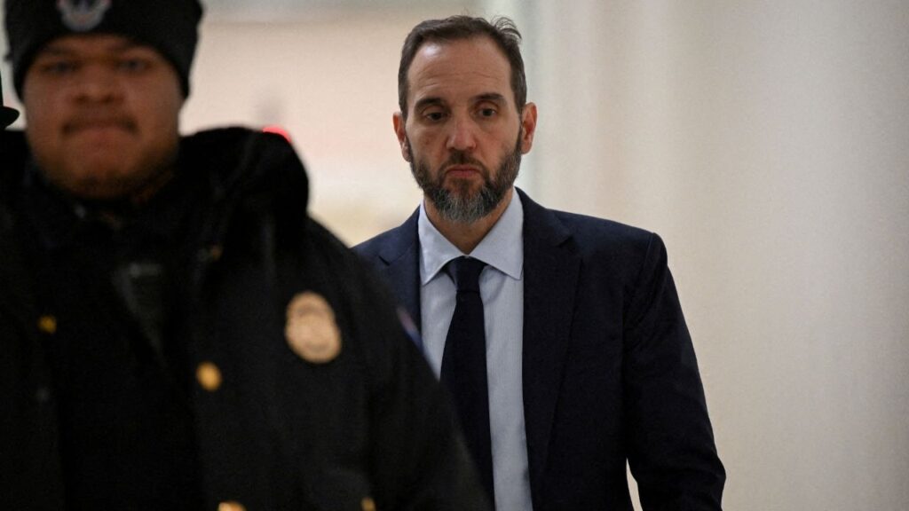 Former U.S. Special Counsel Jack Smith walks, on the day of a closed-door deposition as part of a House Judiciary Committee inquiry into his now-dismissed cases against U.S. President Donald Trump over his efforts to overturn the 2020 election results and his retention of classified documents, on Capitol Hill in Washington, D.C., U.S., December 17, 2025. (Reuters File)