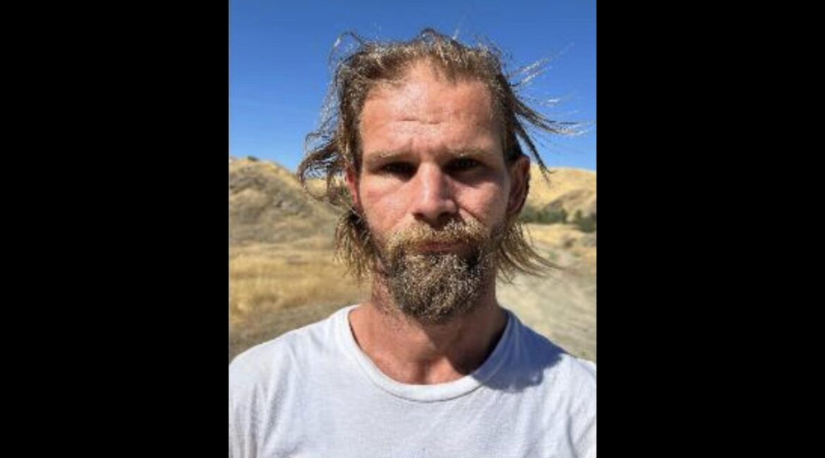 Fresno County authorities are asking for the public’s help to locate Garth Dustin Moore, a 34-year-old man believed to be homeless who has been reported missing. (Fresno County SO)