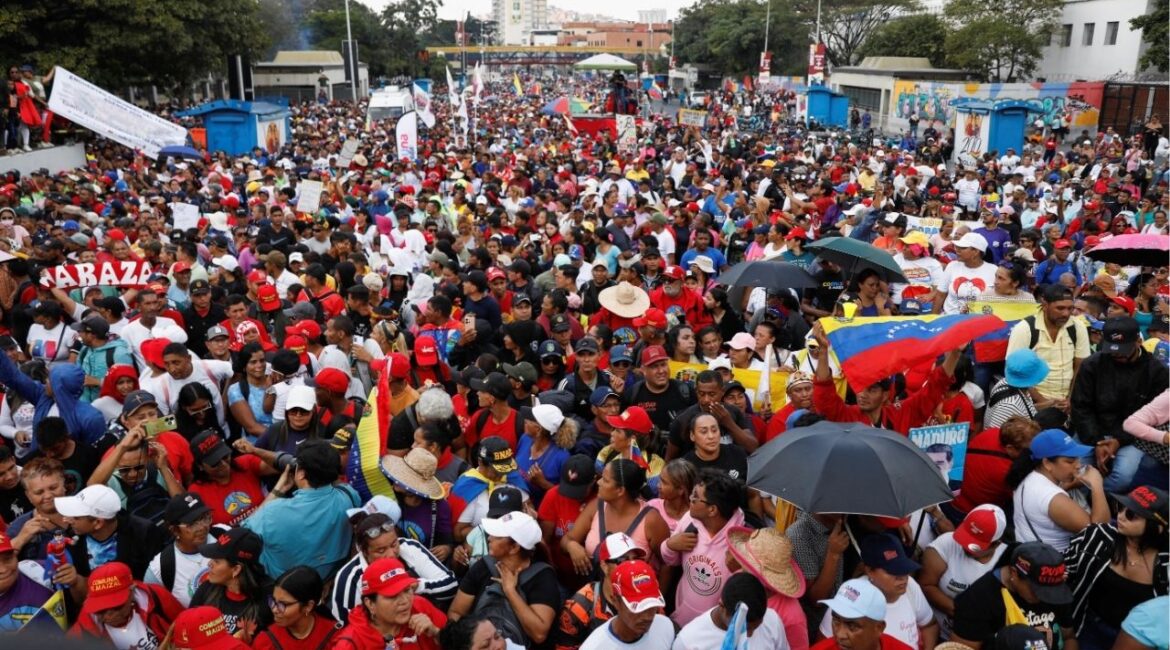 Government supporters participate in a march calling for the release of Venezuela’s ousted President Nicolas Maduro and his wife, Cilia Flores, after they were captured in a U.S. operation in the capital on January 3, in Caracas, Venezuela, January 7, 2026. (Reuters/Fausto Torrealba)