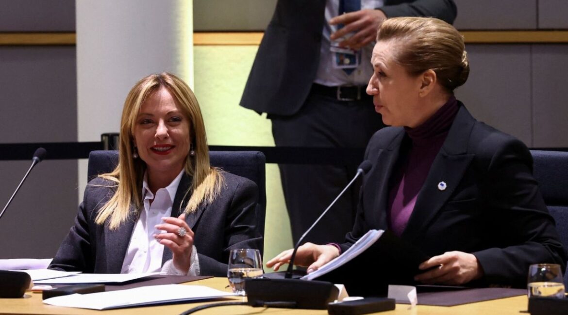 Italian Prime Minister Giorgia Meloni and Danish Prime Minister Mette Frederiksen sit at the roundtable on the day of a special summit of European Union leaders to discuss transatlantic relations following U.S. President Donald Trump's threats to impose new tariffs on goods from a list of EU countries over his demand to acquire Greenland, in Brussels, Belgium January 22, 2026. (Reuters/Yves Herman)