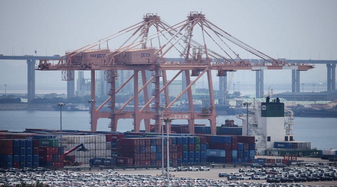 KIA Motors' vehicles are parked to be exported, at a port in Pyeongtaek, South Korea, July 31, 2025. (Reuters/Kim Hong-Ji)