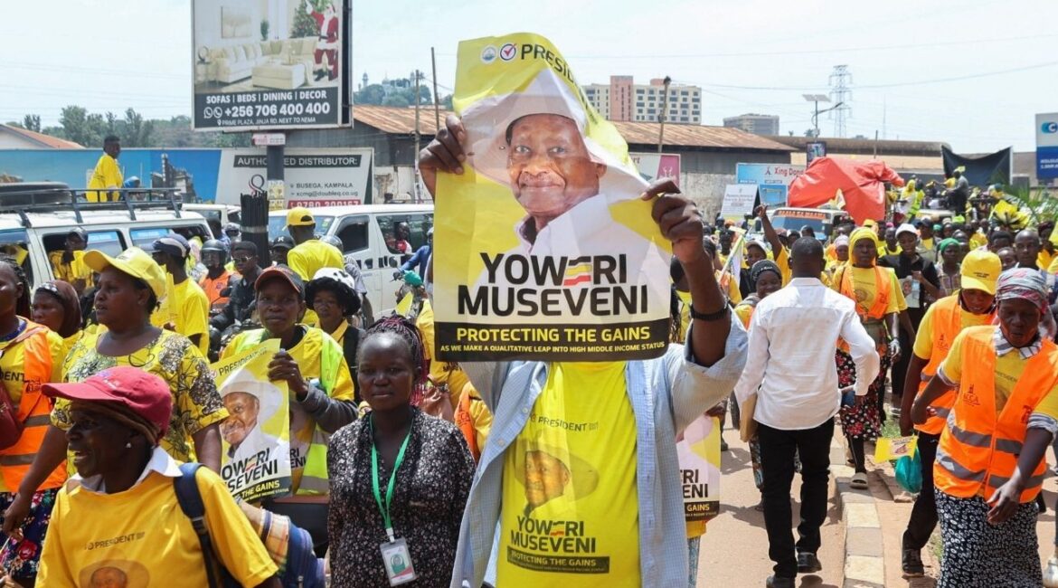 Supporters of Uganda's President and the leader of ruling National Resistance Movement (NRM) party, Yoweri Museveni, march along the street before attending his campaign rally in Kampala, Uganda January 13, 2026. (Reuters/Michael Muhati)
