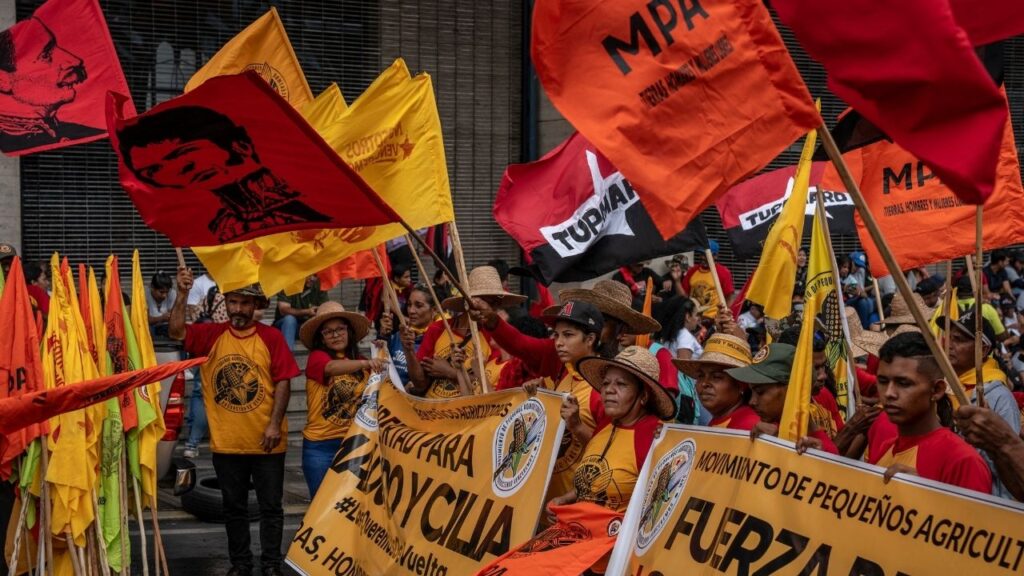 Supporters of the Venezuelan government rally to demand the release of Nicolás Maduro and his wife, Cilia Flores, in Caracas, on Friday, Jan. 16, 2026. Supporters of former president Hugo Chávez, the anti-American socialist, are struggling to come to terms with their government’s pact with Washington. (The New York Times)