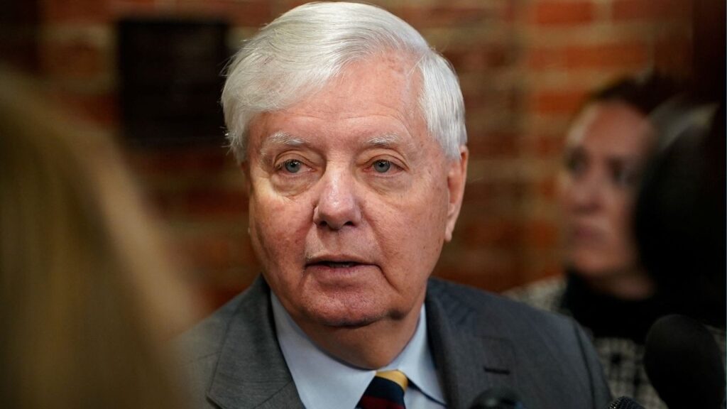 U.S. Senator Lindsey Graham (R-SC) speaks to reporters, as members of Congress work to resolve a dispute over immigration enforcement and avert a looming partial government shutdown, on Capitol Hill in Washington, D.C., U.S., January 30, 2026. (Reuters/Elizabeth Frantz)