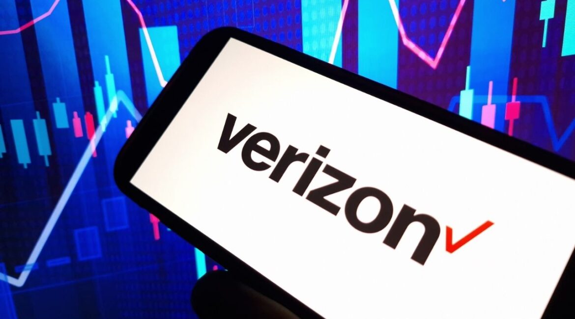 Verizon had a possible outage Tuesday, Jan. 14, 2026. (Shutterstock)