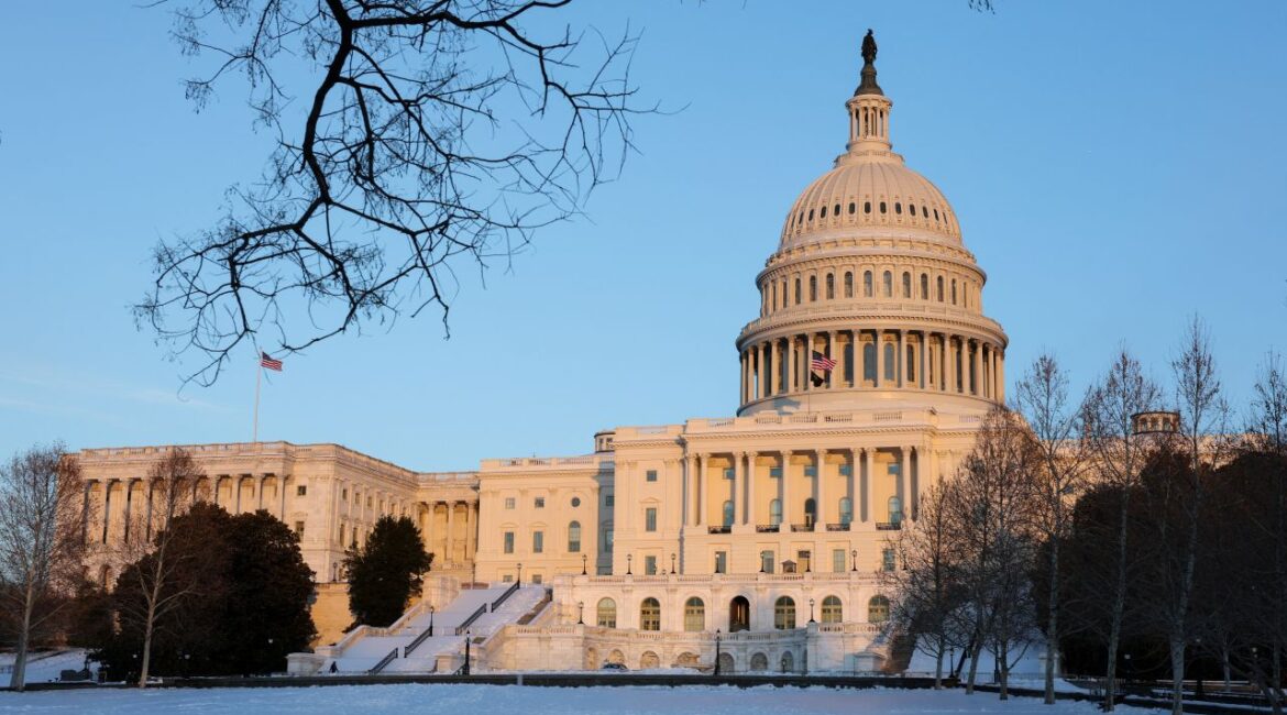 Image of the U.S. Capitol building as the sun sets.