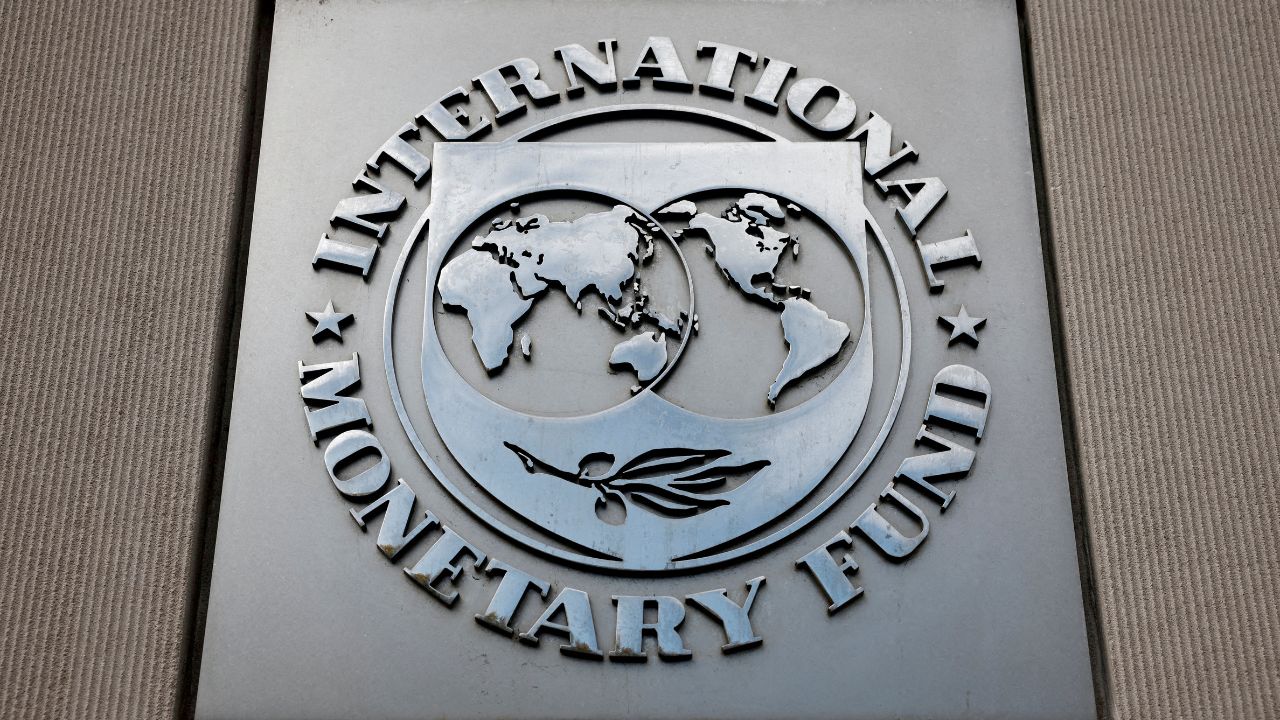 A view of the International Monetary Fund (IMF) logo at its headquarters in Washington, D.C., U.S., November 24, 2024. (Reuters/Benoit Tessier/File Photo)
