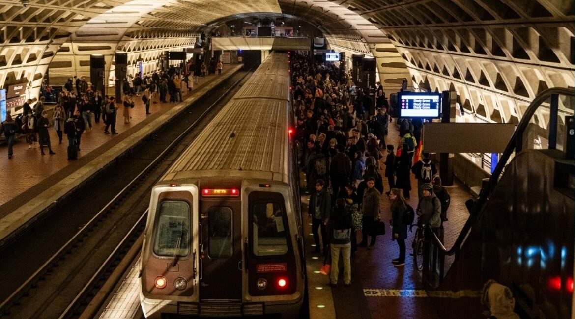 Commuters in the Metro Center Station in Washington, on Jan. 29, 2025. The Trump administration finalized a new policy on Feb. 5, 2026 that would strip job protections from up to 50,000 federal workers, a move that would make it easier for President Donald Trump to remove them. (Eric Lee/ The New York Times)