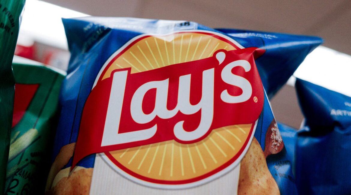 Lay’s products sit on shelves in a supermarket in a CVS store in New York City, U.S., February 03, 2026. (Reuters/Adam Gray/File Photo)