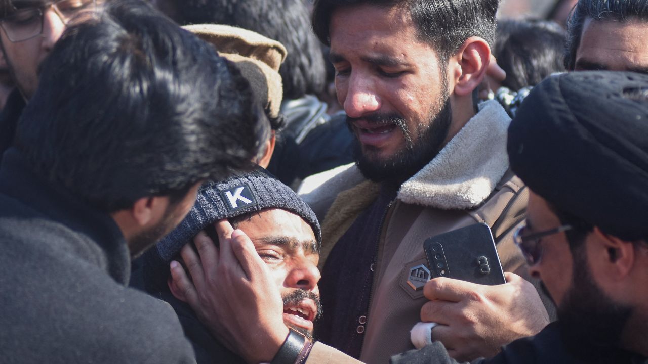People mourn as they attend funeral of victims following the suicide explosion at a Shi'ite Muslim mosque, in Islamabad, Pakistan, February 7, 2026. (Reuters/Waseem Khan)