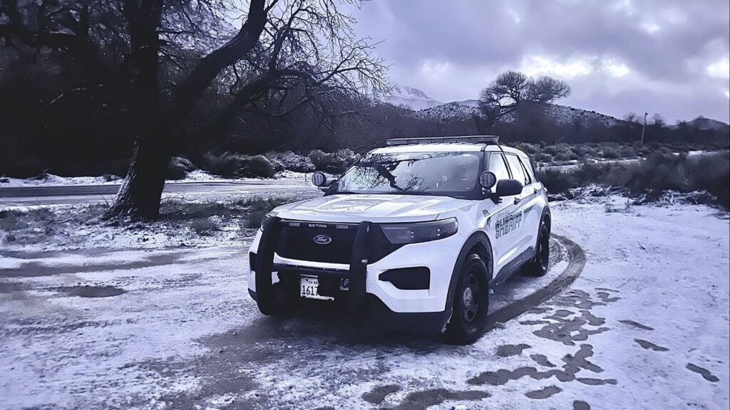 Snow has fallen in Walker Pass and other Kern County areas, and the sheriff’s office urges drivers to use caution, carry chains, and share travel plans. (Kern County SO)