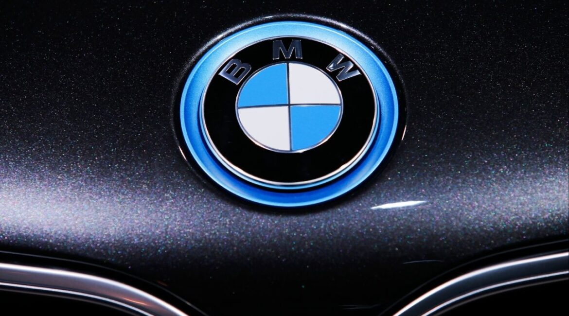 The BMW logo is seen during the 2016 New York International Auto Show in Manhattan, New York, March 24, 2016. (Reuters File)