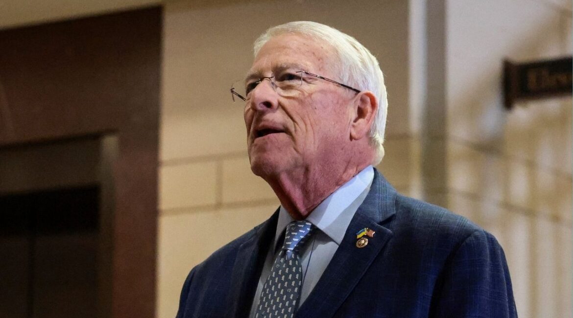 U.S. Senator Roger Wicker (R-MS) arrives to brief members of Congress on the situation in Venezuela, on Capitol Hill in Washington, D.C., U.S., January 5, 2026. (Reuters/Evelyn Hockstein)