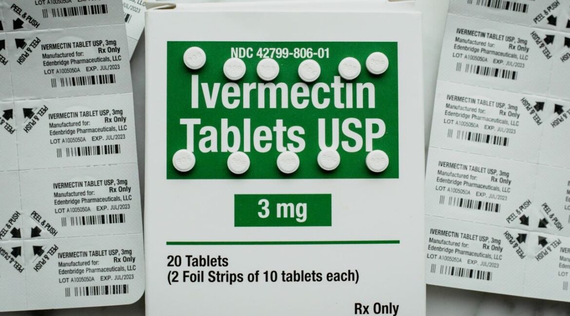 Image of Ivermectin tablets in a white and green packet