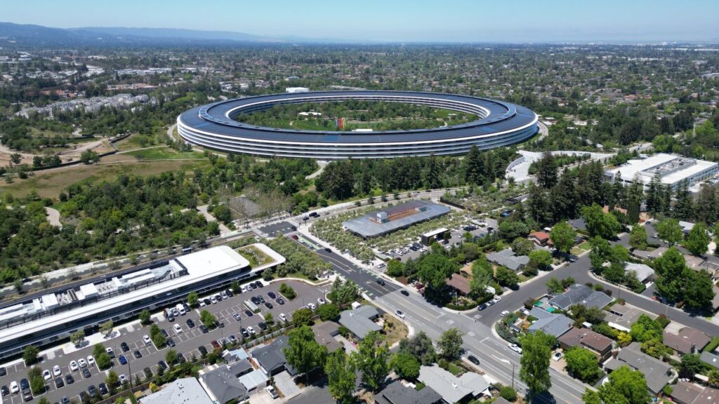 Aerial view of iconic Apple Park in Silicon Valley