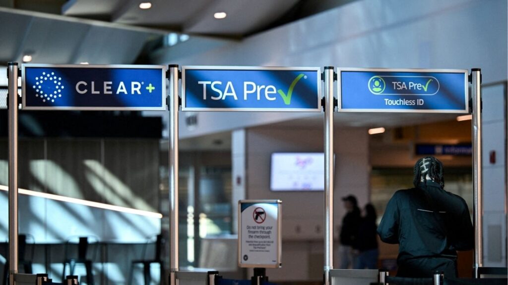 A Transportation Security Administration (TSA) security checkpoint at Ronald Reagan Washington National Airport in Arlington, Virginia, U.S., February 14, 2026. (Reuters File)
