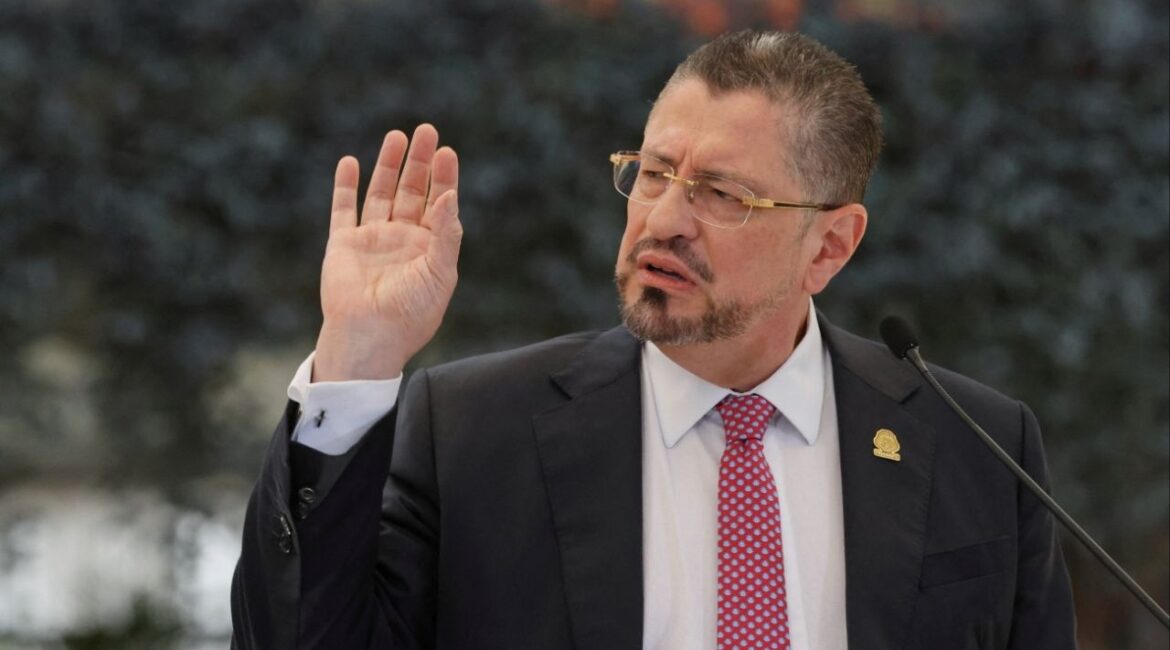 Costa Rica's President Rodrigo Chaves speaks during a press conference with president-elect Laura Fernandez at the presidential house, in San Jose, Costa Rica, February 4, 2026. (Reuters/Mayela Lopez)