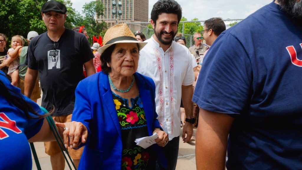 Image of Dolores Huerta at a Texas protest