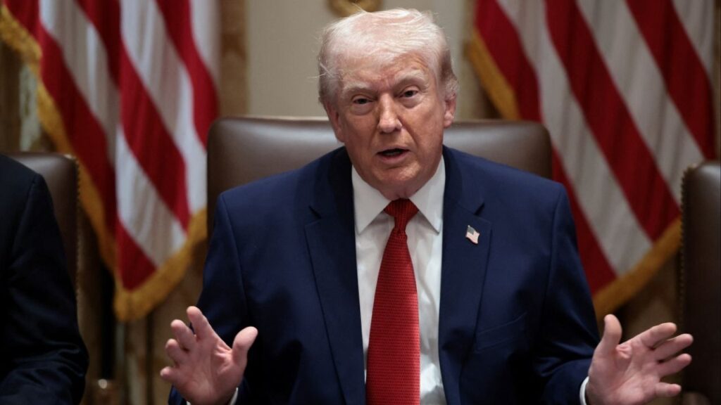President Donald Trump holds a cabinet meeting at the White House in Washington, D.C., U.S., March 26, 2026. (Reuters/Evelyn Hockstein)