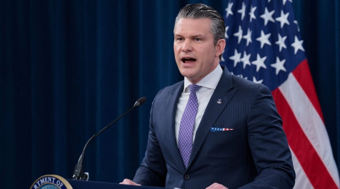 U.S. Secretary of Defense Pete Hegseth speaks during a briefing held with Chairman of the Joint Chiefs of Staff General Dan Caine (not pictured), amid the U.S.-Israeli conflict with Iran, at the Pentagon in Washington, D.C., U.S., March 31, 2026. (Reuters/Jonathan Ernst)
