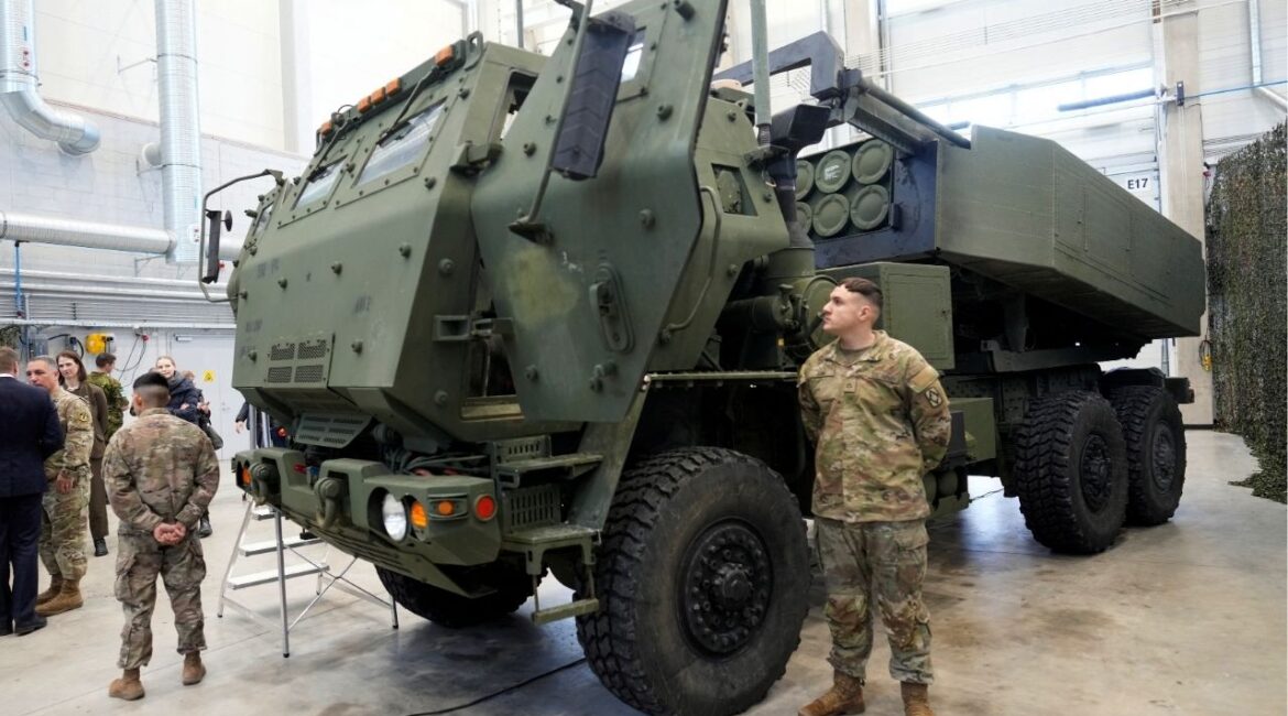 U.S. Servicemen stand next to the M142 High Mobility Artillery Rocket System (HIMARS) during its presentation in Tapa military base, Estonia January 6, 2023. (Reuters/Ints Kalnins)