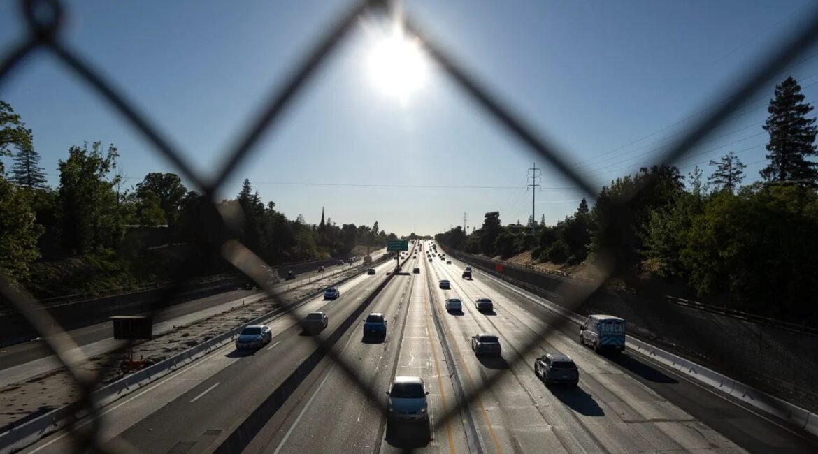 Overhead view of traffic on Highway 50 in Sacramento