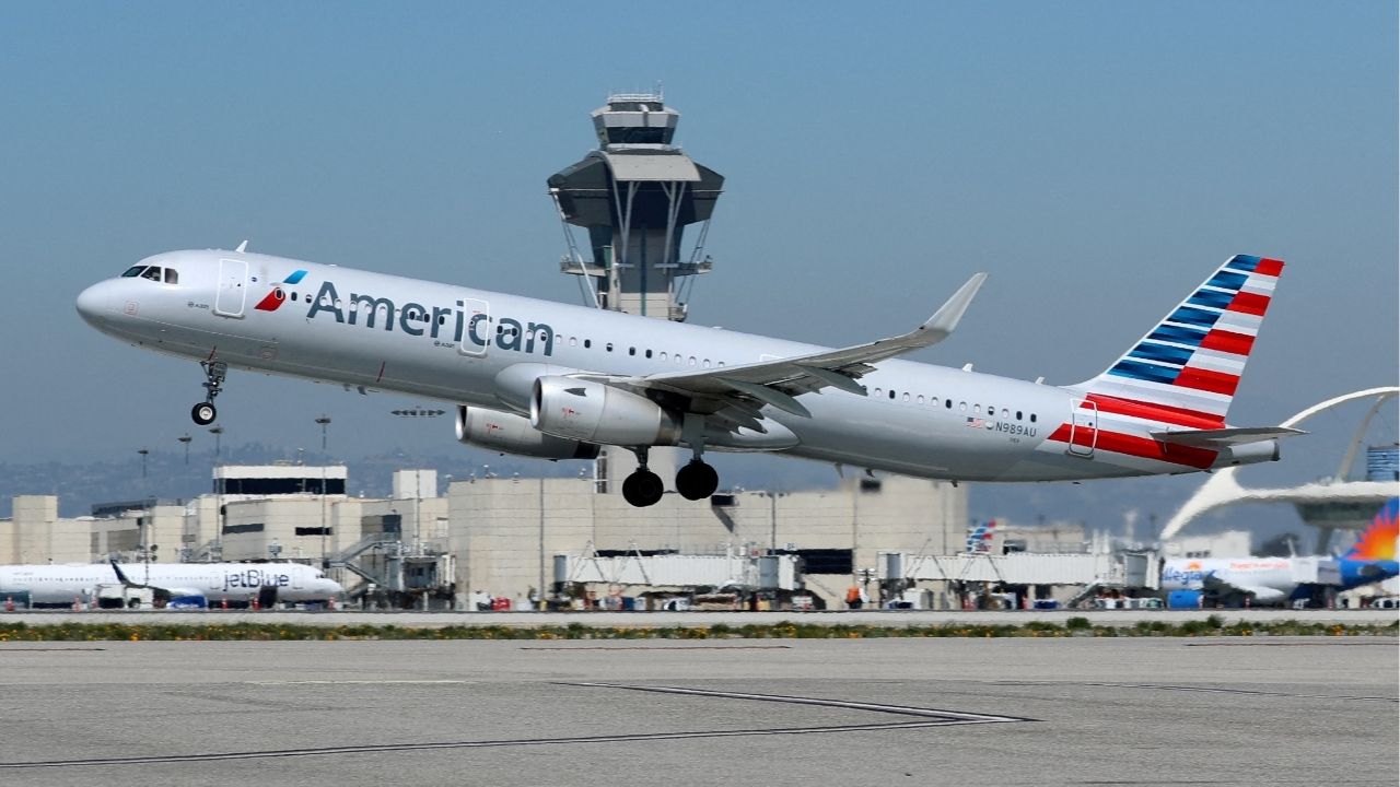 An American Airlines Airbus A321-200 plane takes off from Los Angeles International airport (LAX) in Los Angeles, California, U.S. March 28, 2018. (Reuters File)