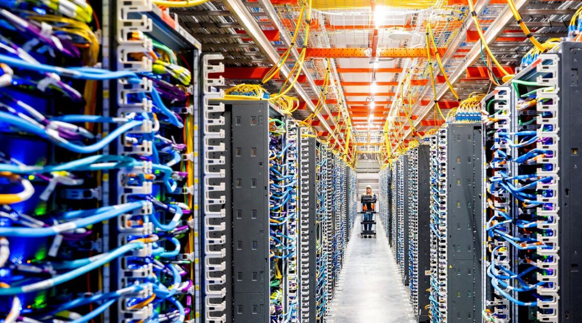 A technician works at an Amazon Web Services AI data center in New Carlisle, Indiana, U.S., October 2, 2025. (REUTERS/Noah Berger for AWS/File Photo)