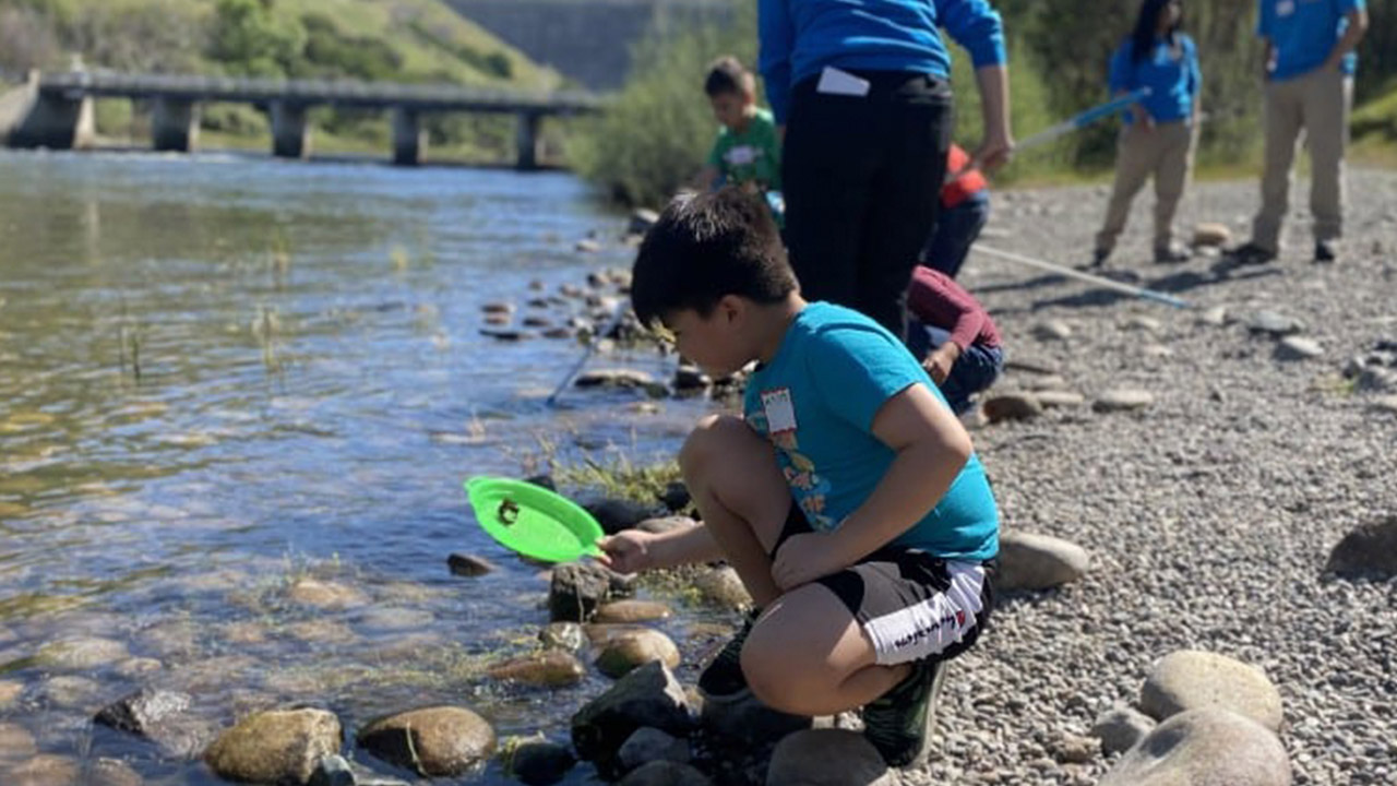 Children enjoy a day on the Kings River