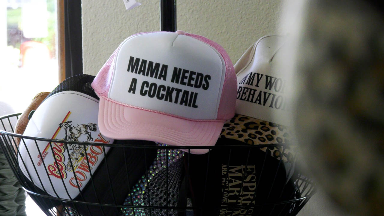 Ribbon Cutting Celebrates Grand Opening of Christie’s Boutique in Old Town Clovis